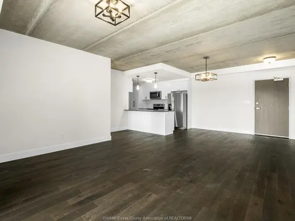 2600 SANDWICH WEST Parkway #204, Lasalle, ON N9H 0M2