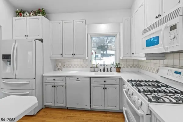 31 Ridge Ct, Cedar Grove Twp., NJ 07009