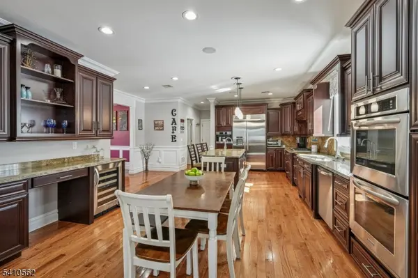 25 Page Dr, Oakland Boro, NJ 07436