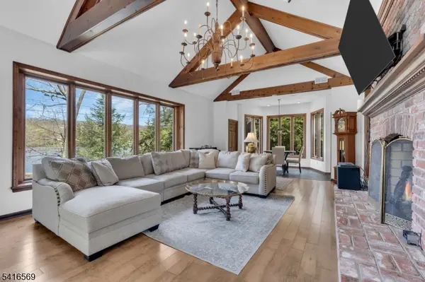 149 Lake End Rd, Rockaway Twp., NJ 07435