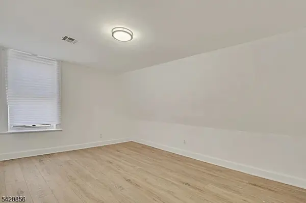 110 N 17Th St #3, East Orange City, NJ 07017