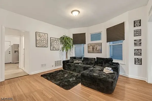 110 N 17Th St, East Orange City, NJ 07017