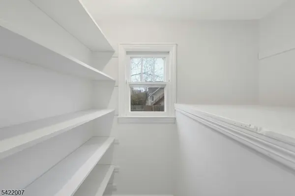 32 N 7Th Ave, Manville Boro, NJ 08835