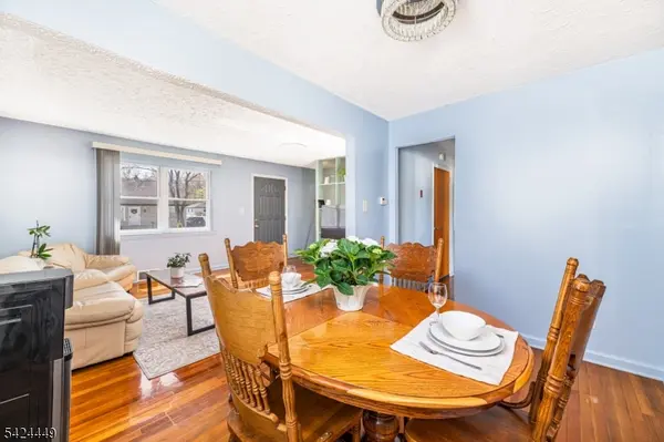 40 South Dr, Rochelle Park Twp., NJ 07662