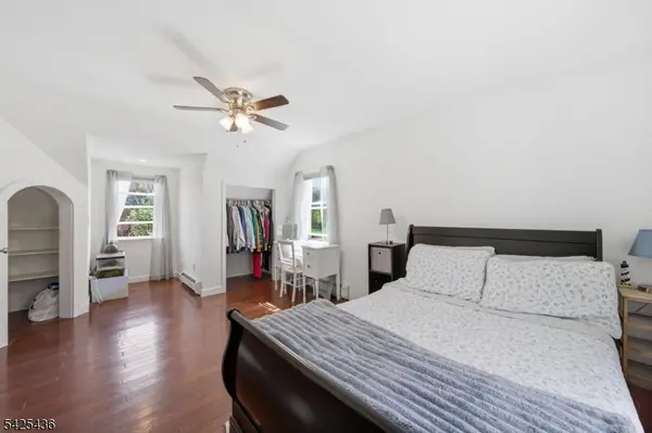 32 Pine Hill Rd, Mahwah Twp., NJ 07430