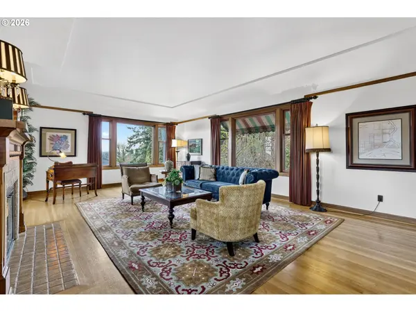 782 NW POWHATAN TER, Portland, OR 97210