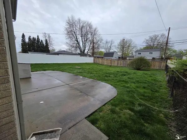 9480 William ST, Taylor, MI 48180