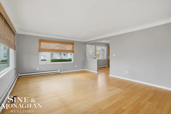 416 Trumbull ST, St Clair, MI 48079