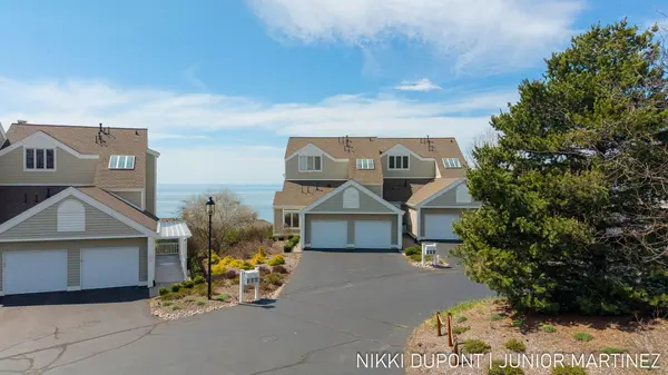 728 Spyglass HL, Park Twp, MI 49424