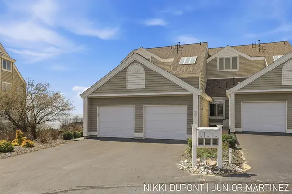 728 Spyglass HL, Park Twp, MI 49424