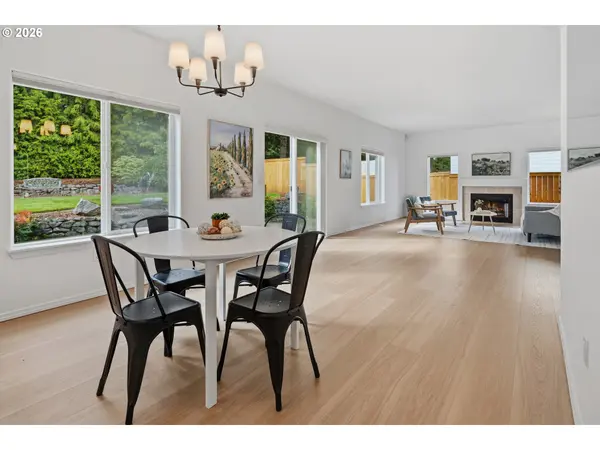 6009 SW 33RD PL, Portland, OR 97239