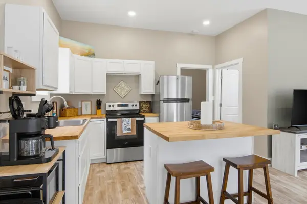 8660 Wilderness TRL, Almira Twp, MI 49684