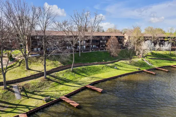 1730 Grove RD #B-307, Ypsilanti Twp, MI 48198