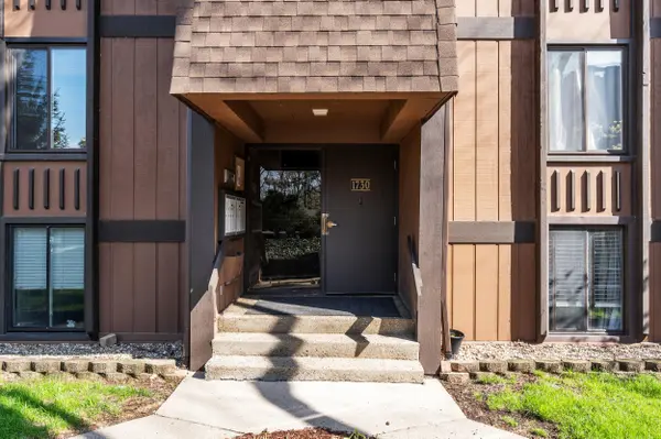 1730 Grove RD #B-307, Ypsilanti Twp, MI 48198