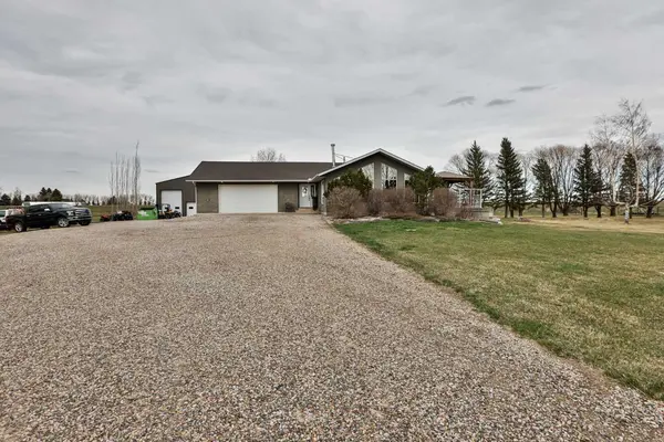 80061 Range Road 205, Rural Lethbridge County, AB T1J 4P4