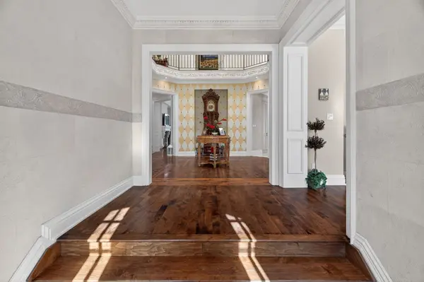 80 Owen BLVD, Toronto C12, ON M2P 1G3