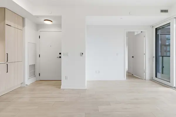 35 Rolling Mills RD #S451, Toronto C08, ON M5A 0V6