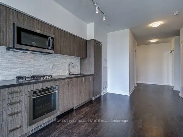 501 St Clair AVE W #601, Toronto C02, ON M5P 0A2