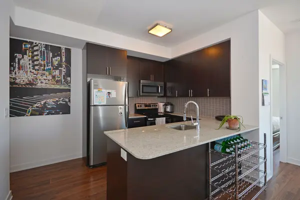 260 Sackville ST #1203, Toronto C08, ON M5A 0B3