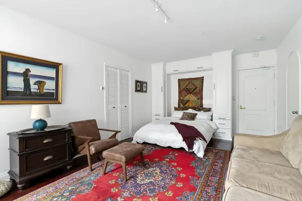 21 Dale AVE #805, Toronto C09, ON M4W 1K3