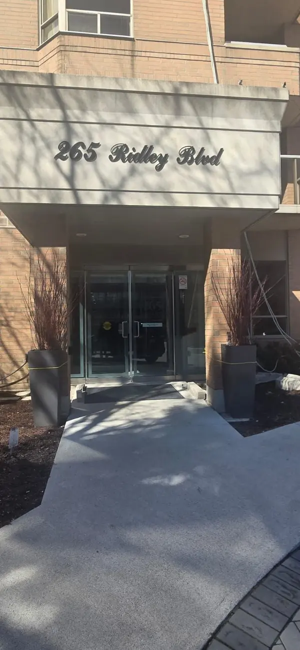 265 Ridley BLVD #1803, Toronto C04, ON M5M 4N8