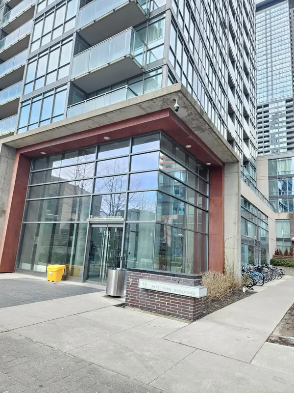 15 Fort York BLVD #705, Toronto C01, ON M5V 3Y4