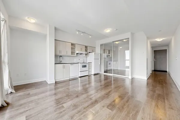 160 Vanderhoof AVE #607, Toronto C11, ON M4G 0B7