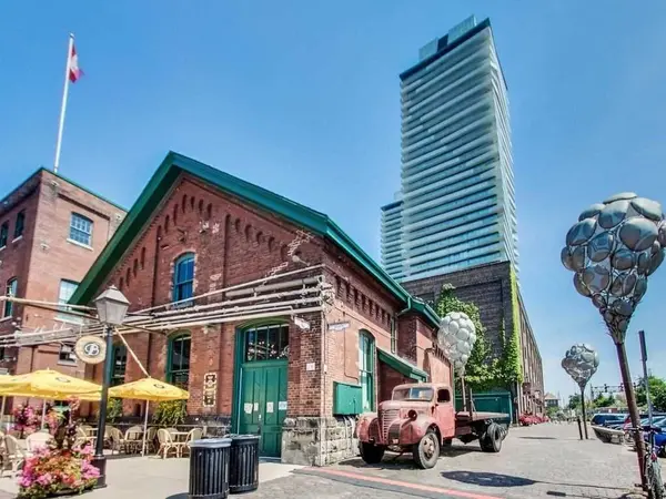 70 Distillery LN #2801, Toronto C08, ON M5A 0E3