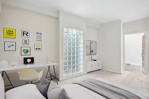 2727 Yonge ST #702, Toronto C04, ON M4N 3R6