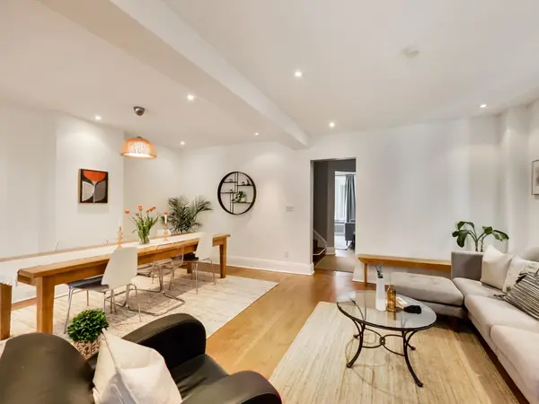 11 Delaware AVE, Toronto C01, ON M6H 2S8