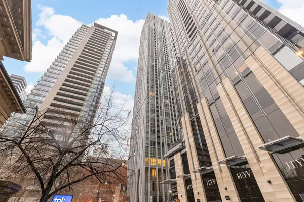 1 Yorkville AVE #1710, Toronto C02, ON M4W 0B1