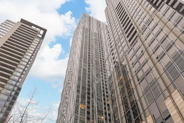 1 Yorkville AVE #1710, Toronto C02, ON M4W 0B1