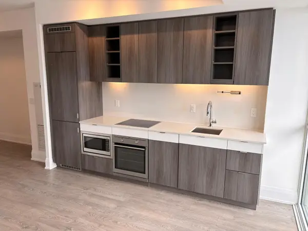 101 Erskine AVE #1911, Toronto C10, ON M4P 1Y5