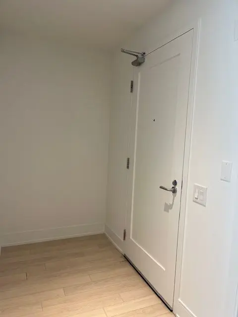 310 Tweedsmuir AVE #1706, Toronto C03, ON M5P 2Y2