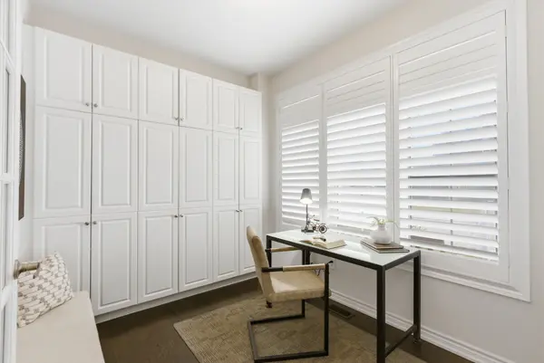 82 Burning Springs PL, Whitby, ON L1M 0K1