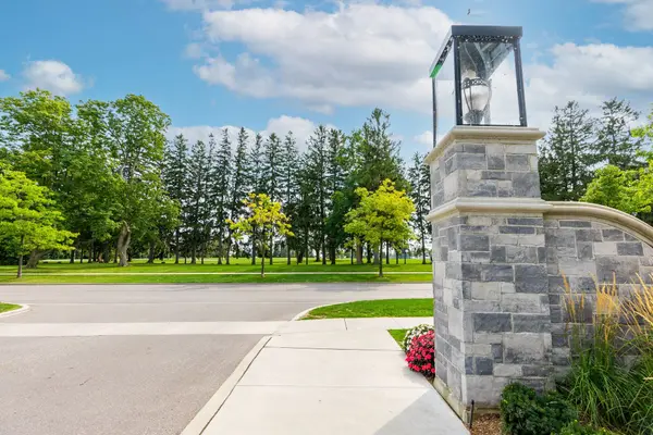 670 Gordon ST #101, Whitby, ON L1N 0K9