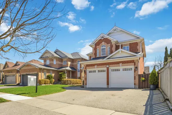 37 Duggan AVE, Whitby, ON L1M 1J1