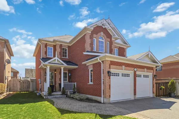 37 Duggan AVE, Whitby, ON L1M 1J1