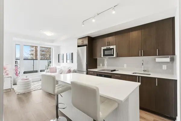 2545 Simcoe ST N #211, Oshawa, ON L1L 0W3