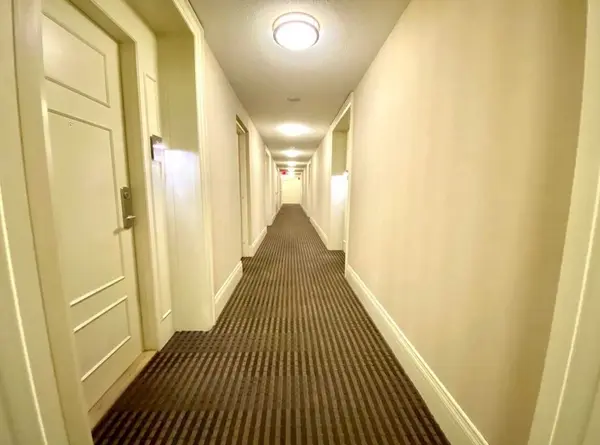 310 Red Maple RD #1203, Richmond Hill, ON L4C 0T7