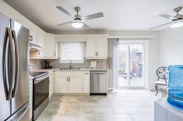 1170 Arnold ST, Innisfil, ON L0L 1W0