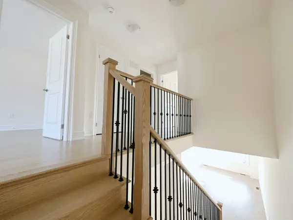 50 Hercules Club DR, Richmond Hill, ON L4E 1A2