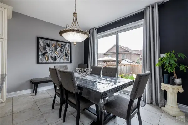 1171 Quarry DR, Innisfil, ON L9S 4W8