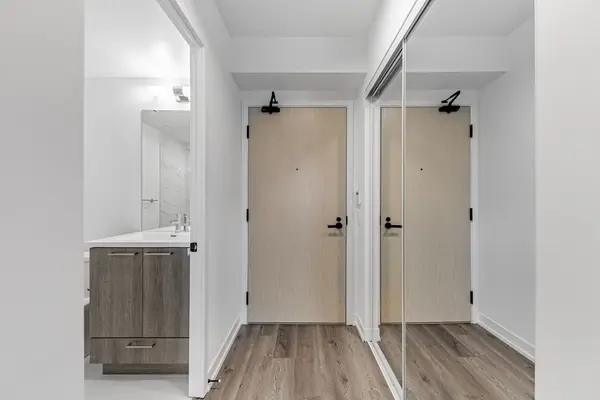 195 Commerce ST #3610, Vaughan, ON L4K 0P9