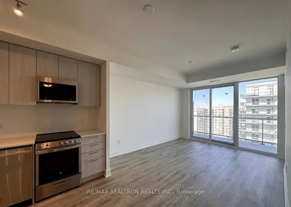 185 Deerfield RD #1205, Newmarket, ON L3Y 0G7