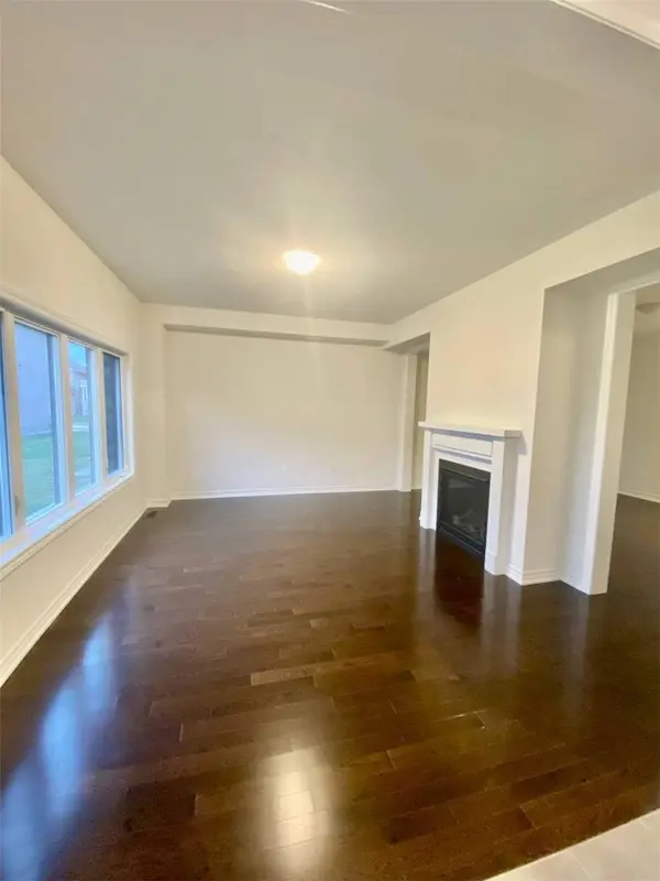 333 Danny Wheeler BLVD, Georgina, ON L4P 0K1