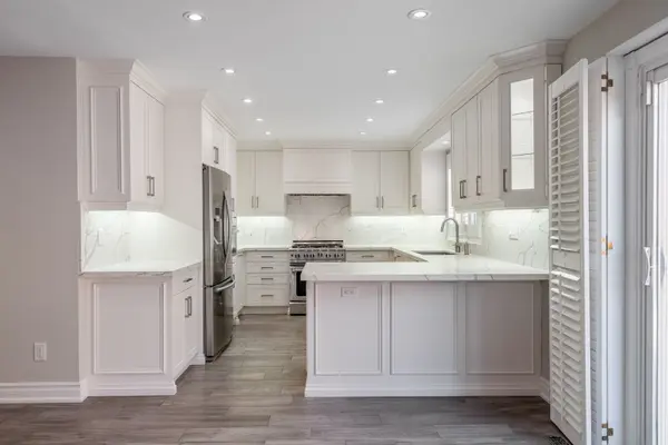 150 Rockwood CRES, Vaughan, ON L4J 7W1