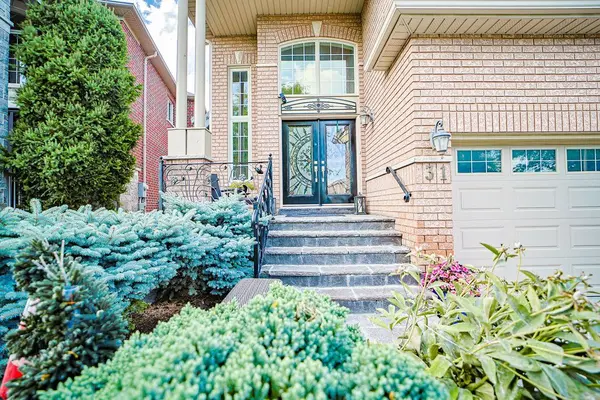 31 Burnhaven AVE, Vaughan, ON L6A 2P2