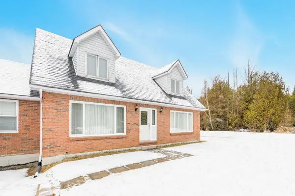 2104 Newton ST, Tay, ON L0K 2A0