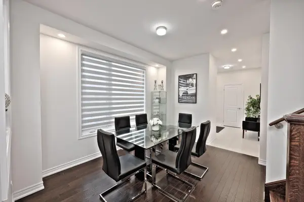 145 Fenchurch MNR, Barrie, ON L9J 0X1